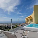Countryside Elegant 4-bedroom Suite, Pool & Garden