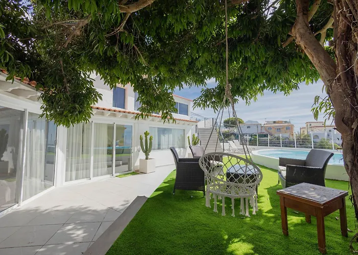 Countryside Elegant 4-bedroom Suite, Pool&garden