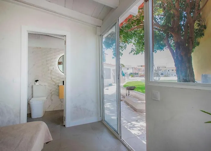 度假居 Countryside Elegant 4-bedroom Suite, Pool & Garden Los Menores