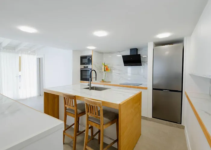 度假居 Countryside Elegant 4-bedroom Suite, Pool & Garden *