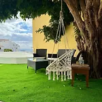 Countryside Elegant 4-bedroom Suite, Pool&garden * Los Menores