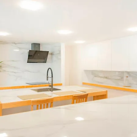 Countryside Elegant 4-bedroom Suite, Pool & Garden Ferienhaus Los Menores