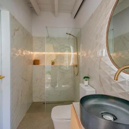 Countryside Elegant 4-bedroom Suite, Pool & Garden Ferienhaus Los Menores